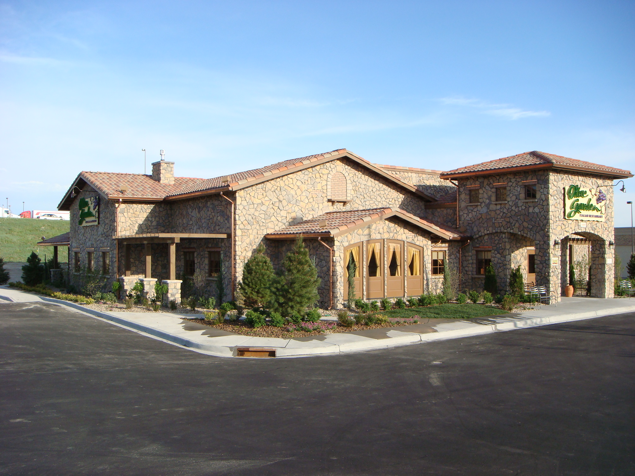 Olive Garden – Aurora 1